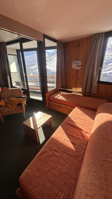 _lv_images__lot_0000000153_08_29169555