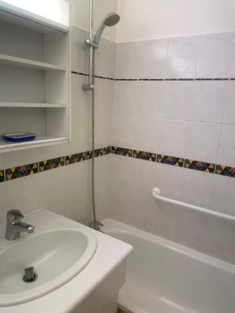 _lv_images__lot_0000000154_06_30184524