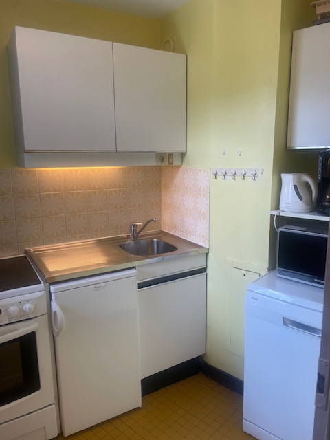 _lv_images__lot_0000000156_03_28902611