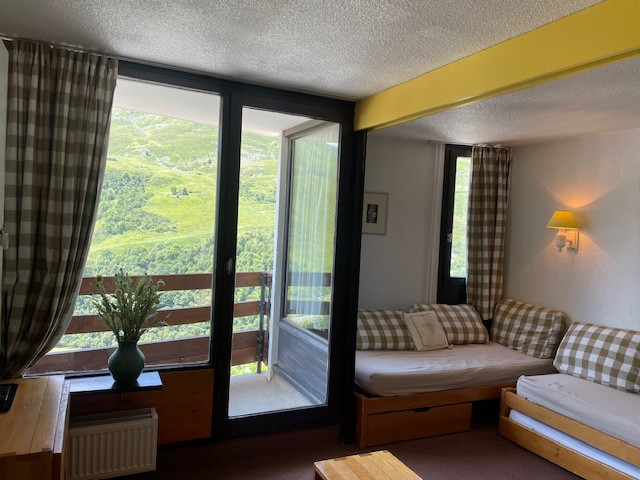 _lv_images__lot_0000000157_01_29248731