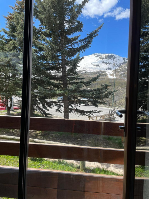 _lv_images__lot_0000000158_08_27877881