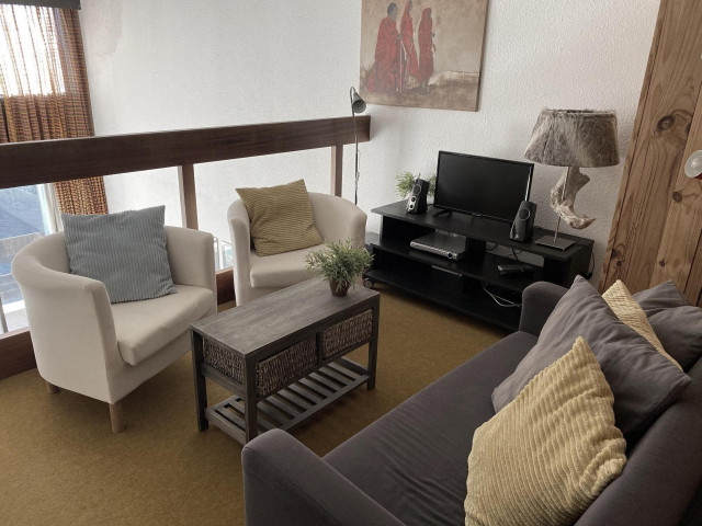 _lv_images__lot_0000000159_03_28745805 _lv_images__lot_0000000159_03_28745805