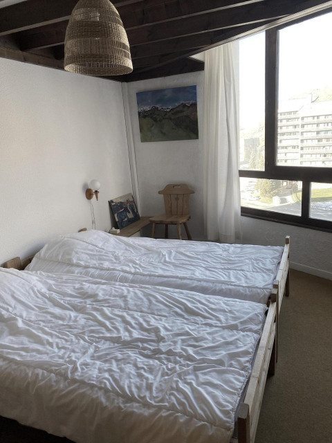 _lv_images__lot_0000000159_11_27612474