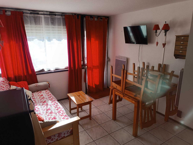 _lv_images__lot_0000000165_02_29348041