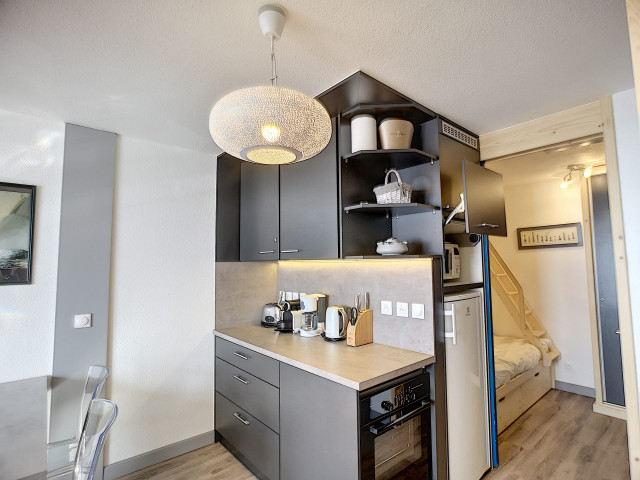 _lv_images__lot_0002000008_05_29585719