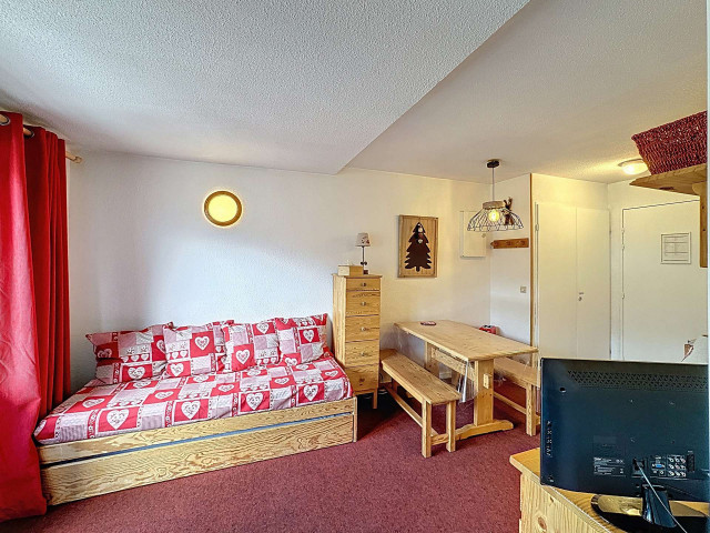 _lv_images__lot_0002000010_13_30010844