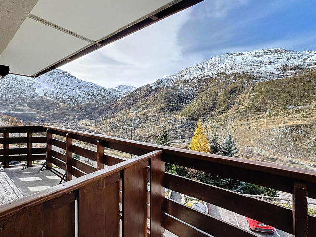 _lv_images__lot_0002000010_16_28141807