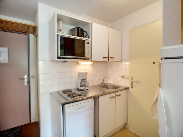 _lv_images__lot_0002000014_04_29766340