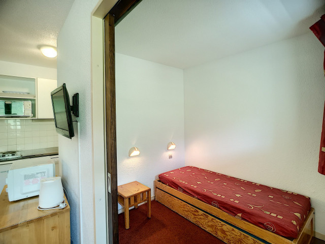 _lv_images__lot_0002000016_04_29586034