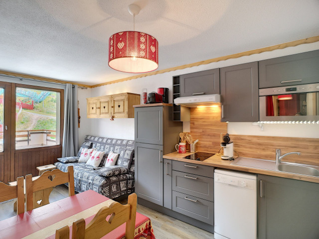 _lv_images__lot_0002000025_03_30030845