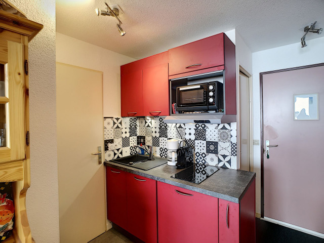 _lv_images__lot_0002000034_02_29505197