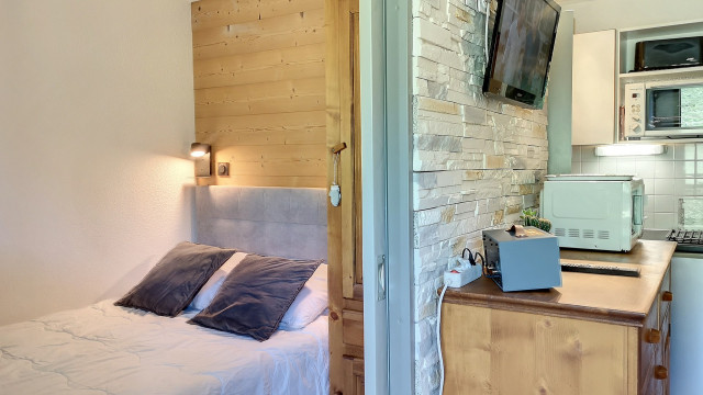 _lv_images__lot_0002000043_09_27406983 _lv_images__lot_0002000043_09_27406983