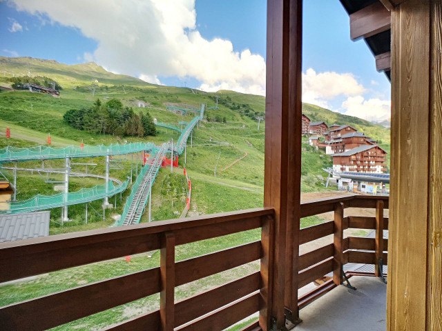 _lv_images__lot_0002000051_11_28861002