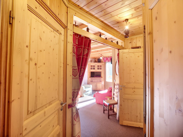 _lv_images__lot_0002000113_04_27407055 _lv_images__lot_0002000113_04_27407055