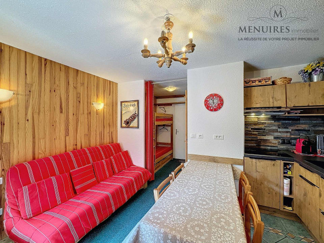 _lv_images__lot_0002011011_02_29833512