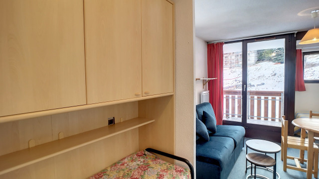 _lv_images__lot_0002011101_06_29684423