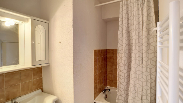 _lv_images__lot_0002011101_09_27571133 _lv_images__lot_0002011101_09_27571133