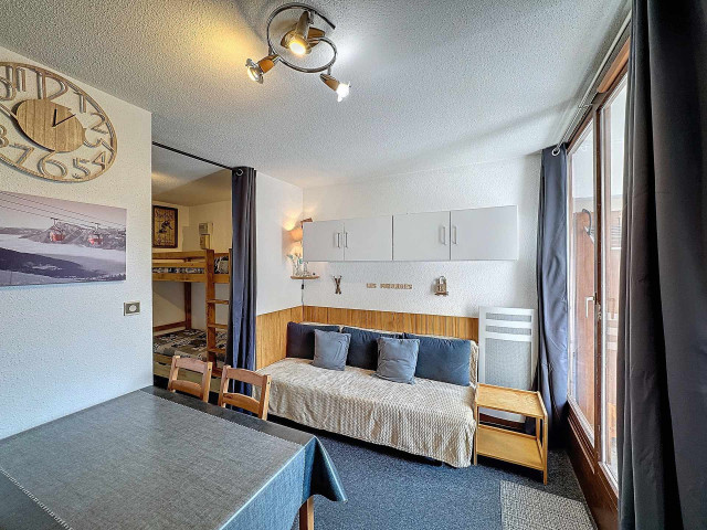 _lv_images__lot_0002011210_03_28801022 _lv_images__lot_0002011210_03_28801022