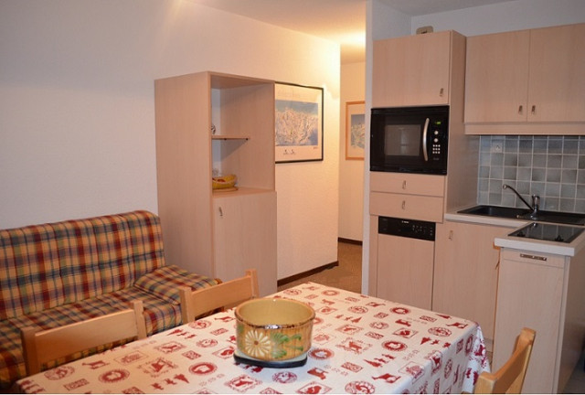 _lv_images__lot_0002012101_01_29069532