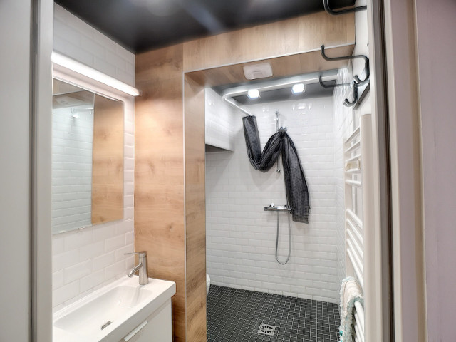 _lv_images__lot_0002012701_11_28611809