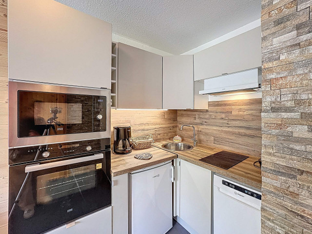 _lv_images__lot_0002020013_04_29871724