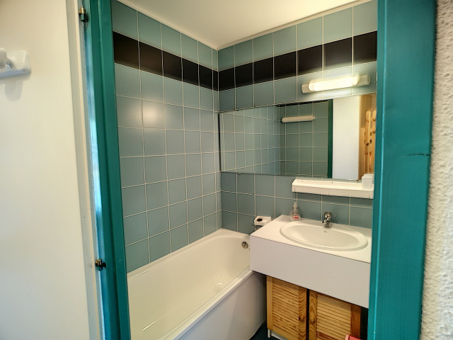 _lv_images__lot_0002020044_06_29586078