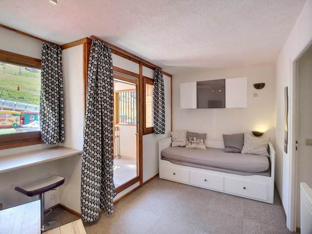 _lv_images__lot_0002030008_05_27496969 _lv_images__lot_0002030008_05_27496969