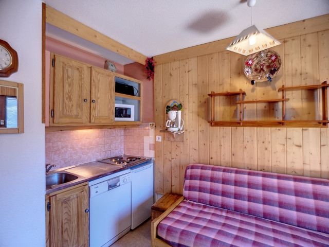 _lv_images__lot_0002030033_03_28591974