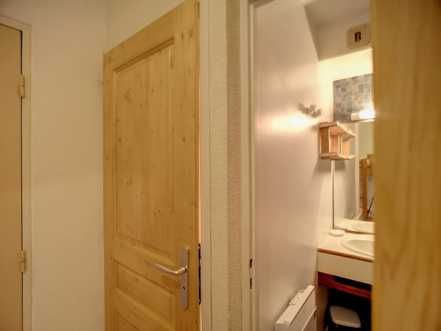 _lv_images__lot_0002030033_07_29207677