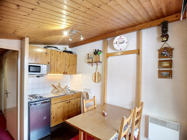 _lv_images__lot_0002040057_02_27572627 _lv_images__lot_0002040057_02_27572627