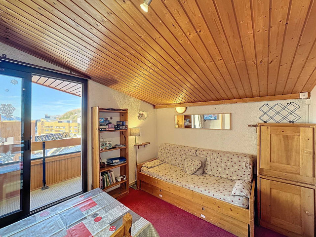 _lv_images__lot_0002040057_07_29147876