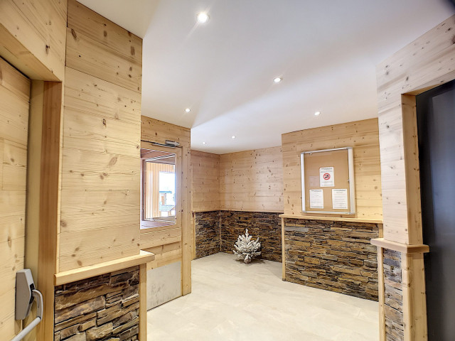 _lv_images__lot_0002040057_13_27515669 _lv_images__lot_0002040057_13_27515669