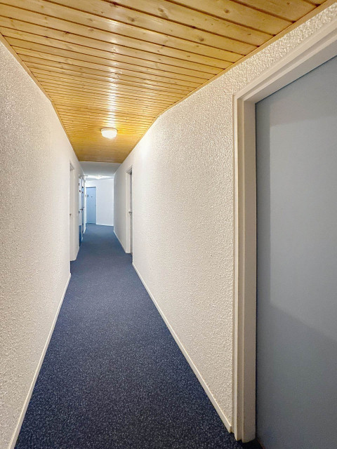 _lv_images__lot_0002040057_16_30103540