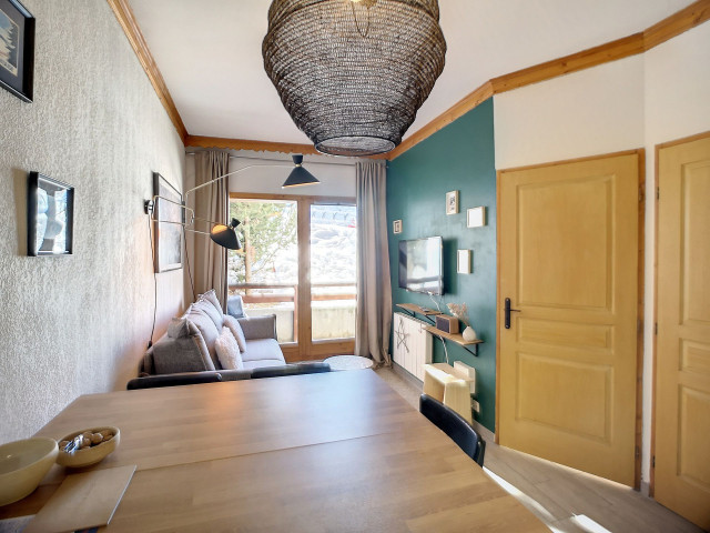 _lv_images__lot_0002050009_02_29987346