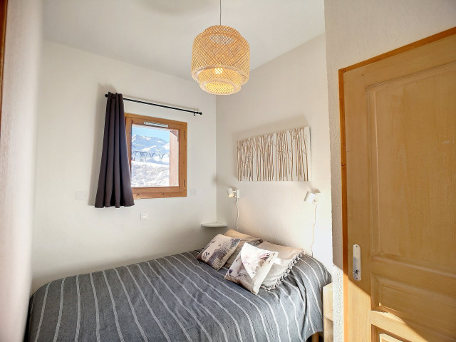 _lv_images__lot_0002050009_11_29244620