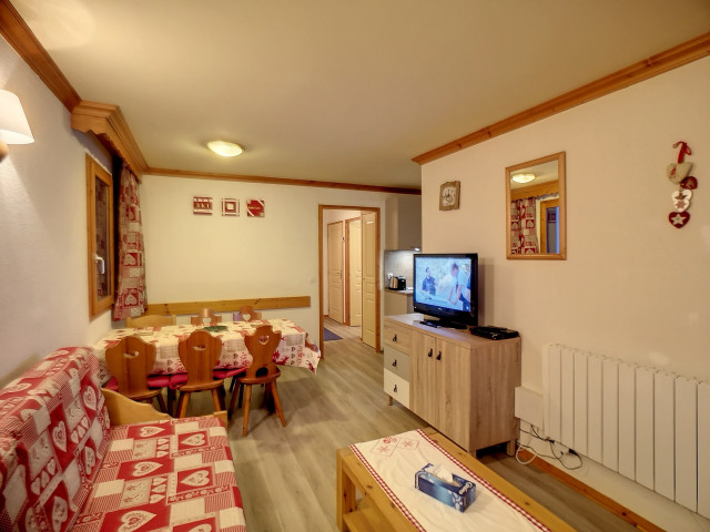 _lv_images__lot_0002050031_01_27553241 _lv_images__lot_0002050031_01_27553241