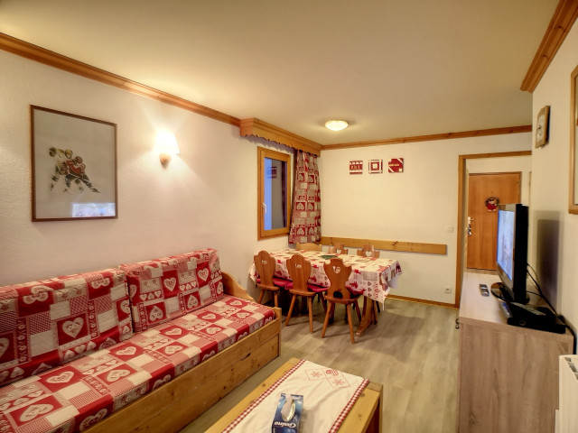 _lv_images__lot_0002050031_06_28900133 _lv_images__lot_0002050031_06_28900133