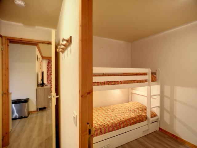 _lv_images__lot_0002050031_09_28900136 _lv_images__lot_0002050031_09_28900136