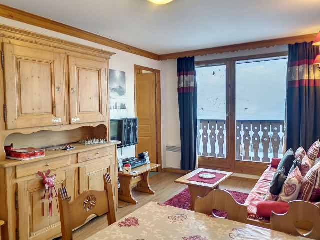 _lv_images__lot_0002050204_02_29844385 _lv_images__lot_0002050204_02_29844385