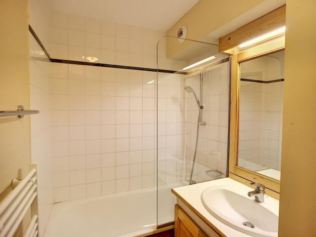 _lv_images__lot_0002050910_05_29624569 _lv_images__lot_0002050910_05_29624569