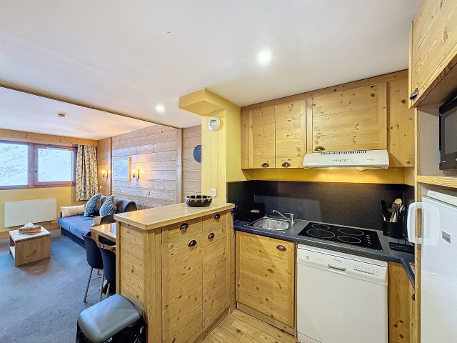 _lv_images__lot_0002060411_04_29663860