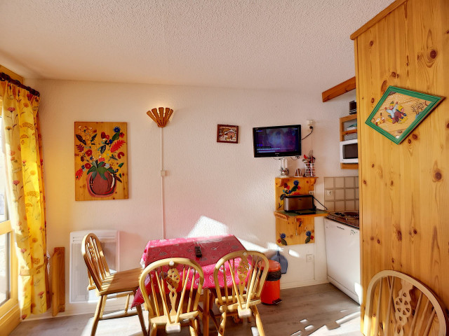 _lv_images__lot_0005001226_01_32305917