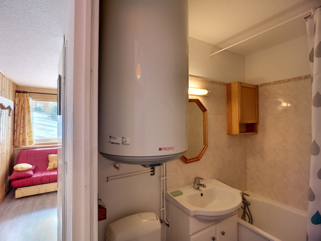 _lv_images__lot_0005001226_07_30140419