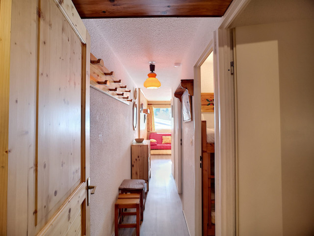 _lv_images__lot_0005001226_09_29906643