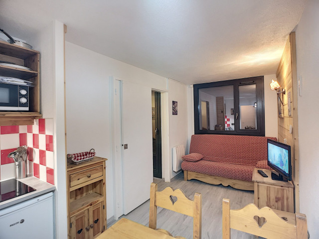 _lv_images__lot_0007000120_14_30009276