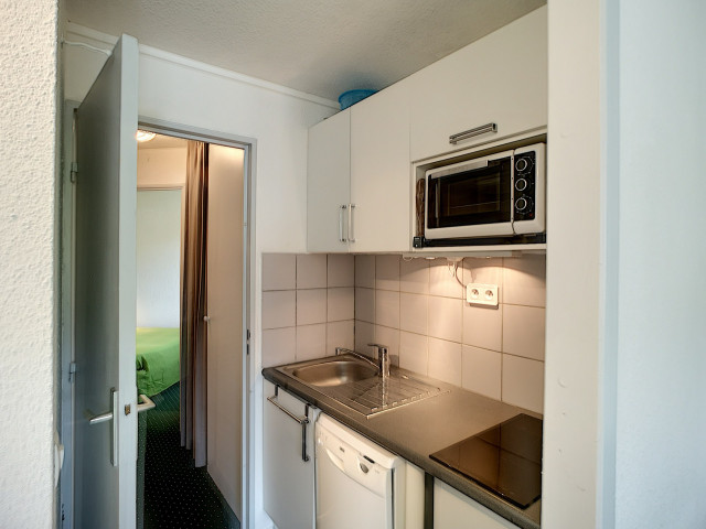 _lv_images__lot_0007000206_05_28258975