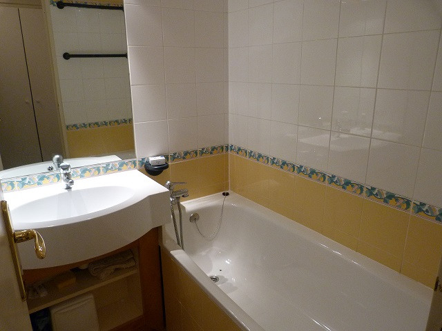 _lv_images__lot_0007010208_07_27457558