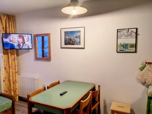 _lv_images__lot_0007010209_07_30183361