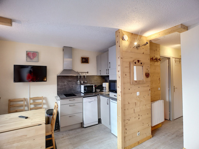 _lv_images__lot_0007010510_02_29927579