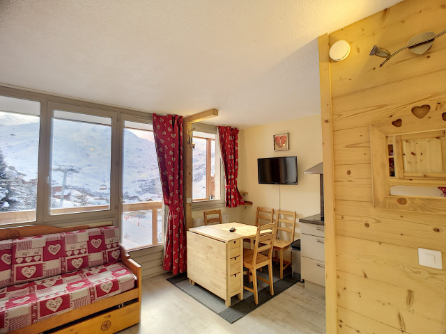 _lv_images__lot_0007010510_04_27857036